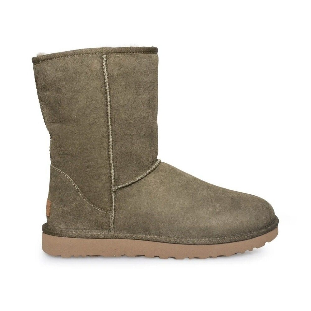 UGG Classic Short II Midcalf Boots Women’s Sz 6 Sheepskin Suede Spruce Olive
